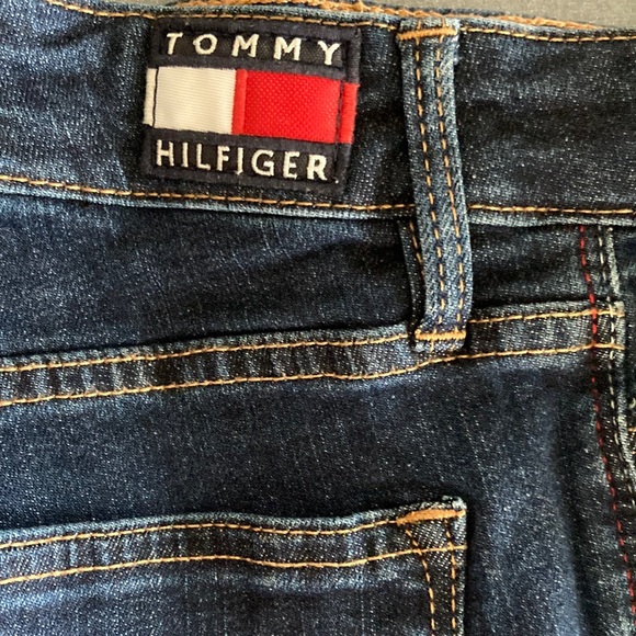 Tommy Hilfiger Denim - Tommy Hilfiger Size 4P Raleigh skinny cropped denim jeans 98% cotton 2% elastane